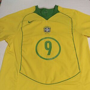 Nike Men's Brazil Christian Ronaldo Soccer Jersey M Yellow/Green